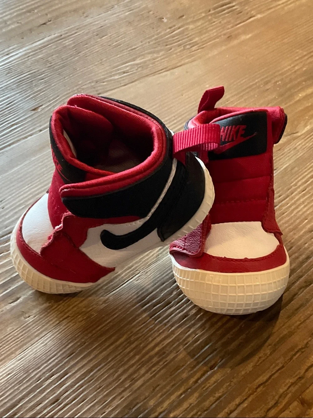 Nike Jordan Kids Red Black White Mid-Top Swoosh Sneakers 3C